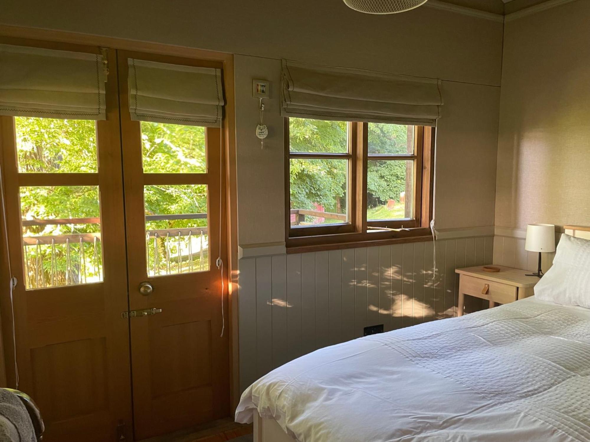 Faraway Follies Villa Llandegla Exteriör bild