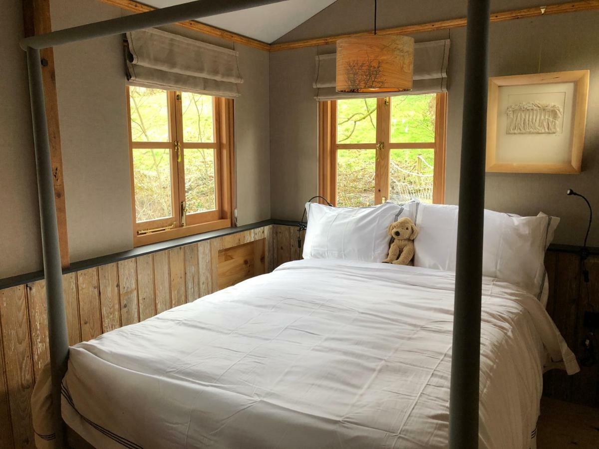 Faraway Follies Villa Llandegla Exteriör bild