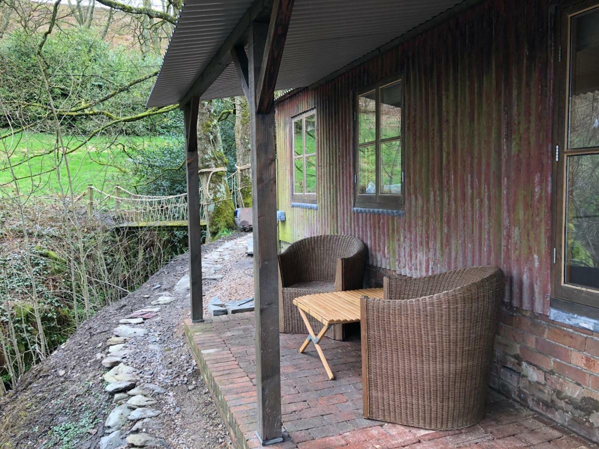 Faraway Follies Villa Llandegla Exteriör bild